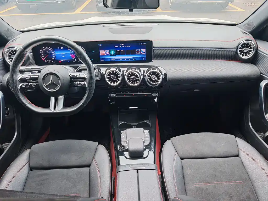 Mercedes-Benz A-Class 2023 — фото 11