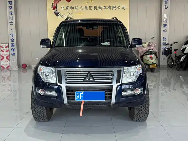 Mitsubishi Pajero 2019