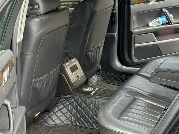 Volkswagen Phaeton 2011