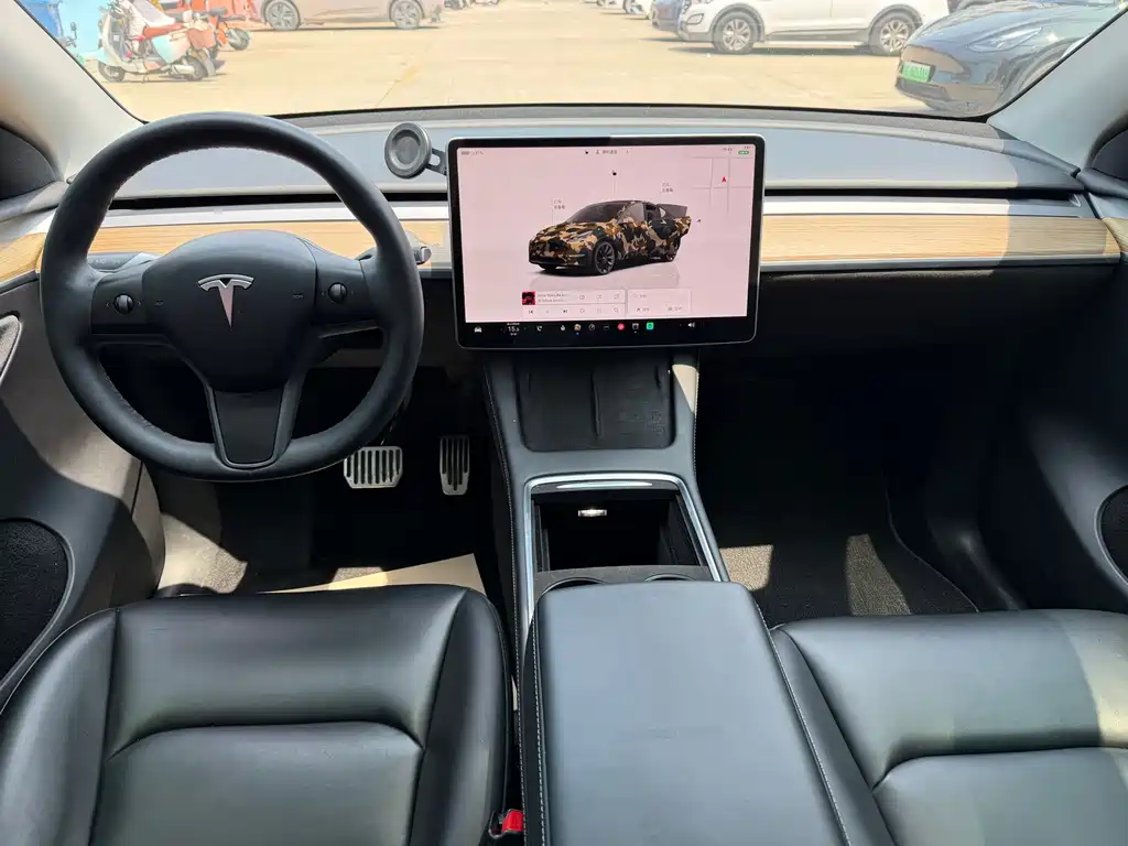 Tesla Model Y 2022 — фото 9