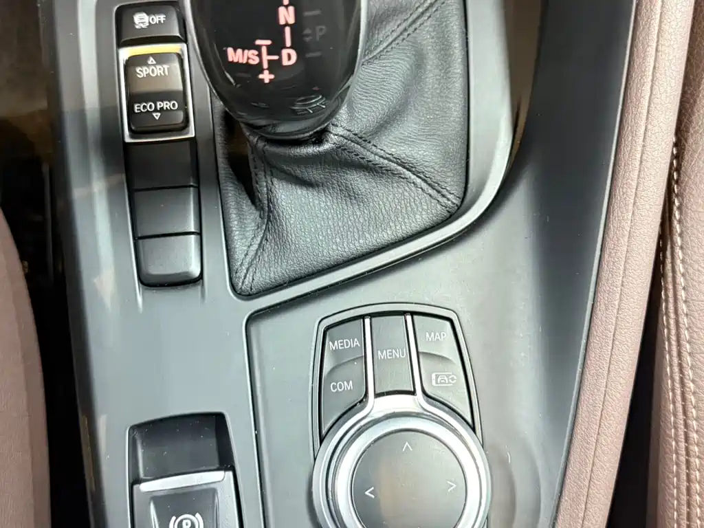 BMW X1 2021 — фото 11