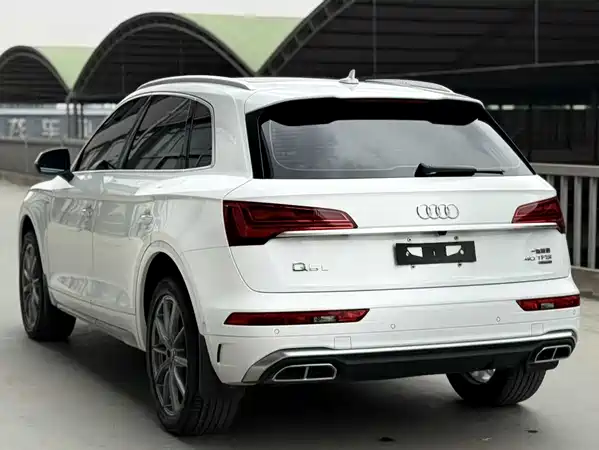 Audi Q5L 2022