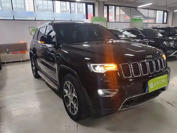 Jeep Grand Cherokee 2021