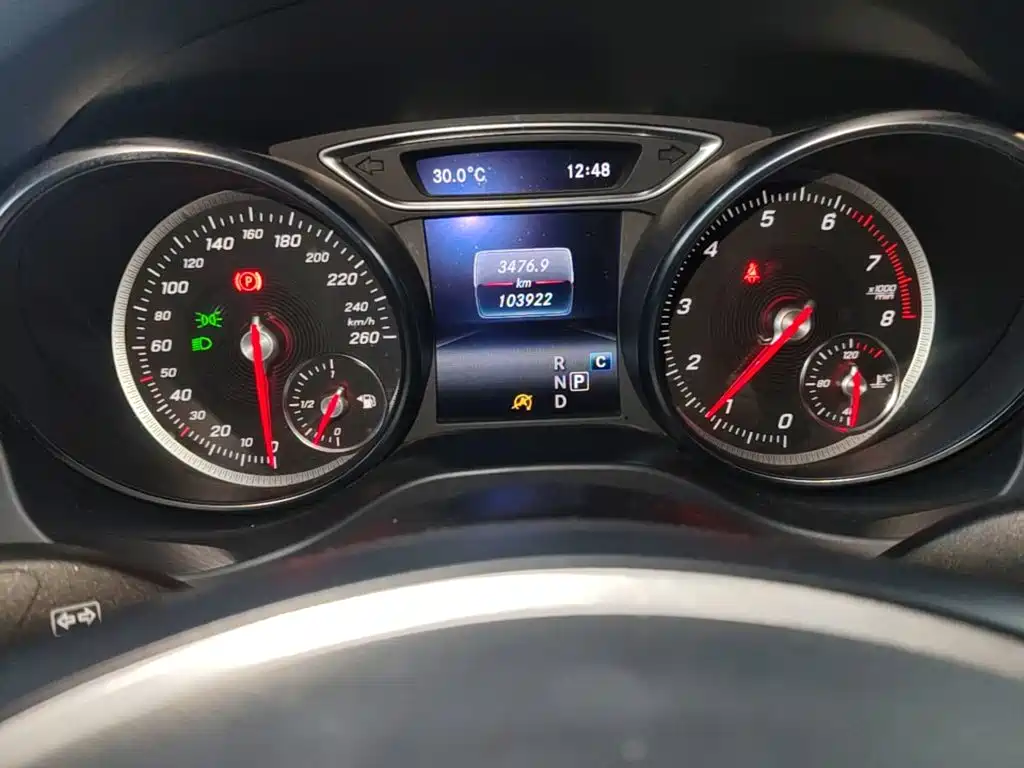 Mercedes-Benz GLA 2018 — фото 12
