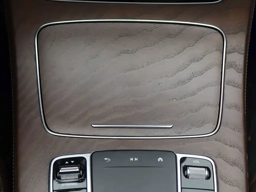Mercedes-Benz E-Class 2023 — фото 19