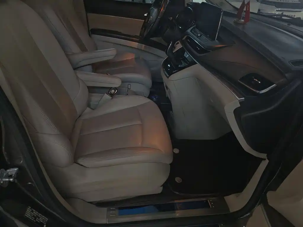 Buick GL8 2022