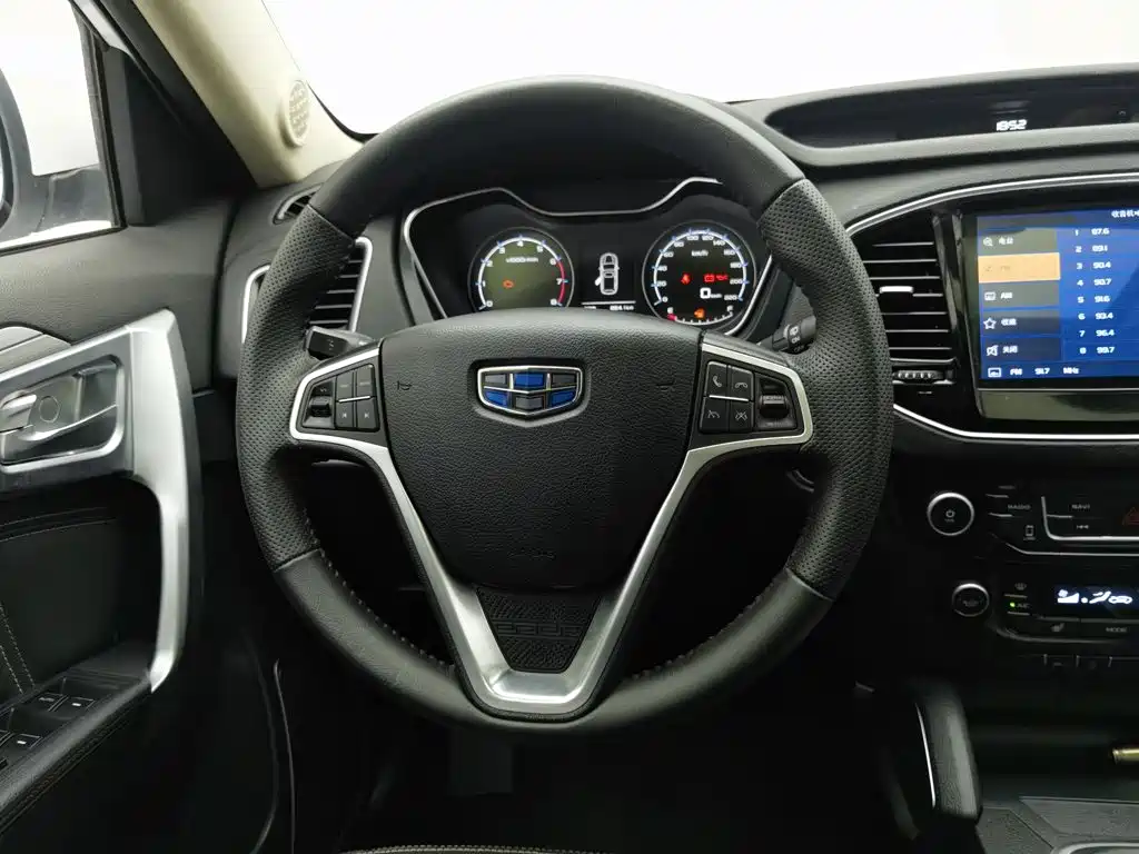 Geely Vision X6 2016 — фото 11