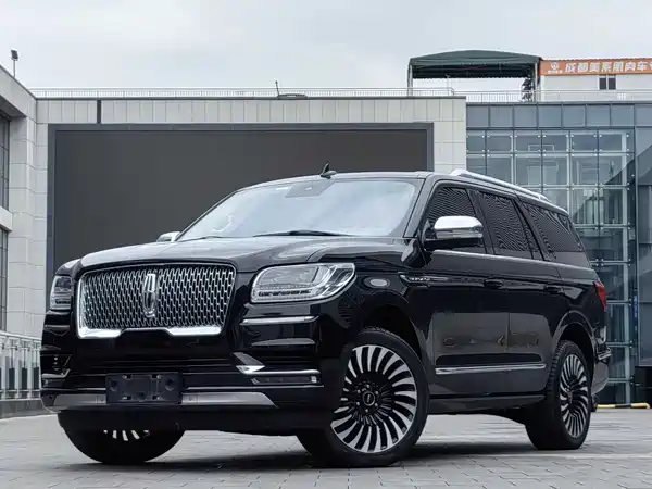 Lincoln Navigator 2021