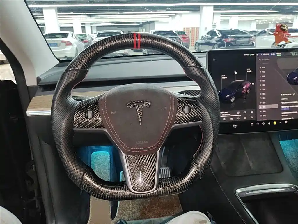 Tesla Model Y 2022 — фото 11