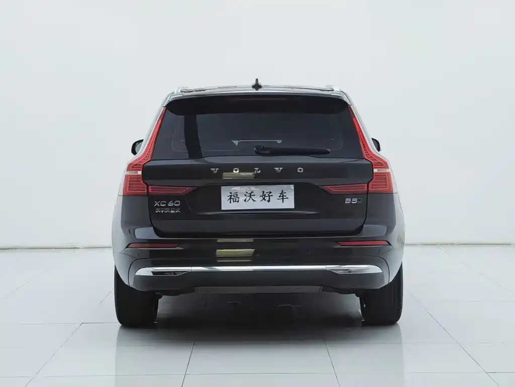 Volvo XC60 2022 — фото 27
