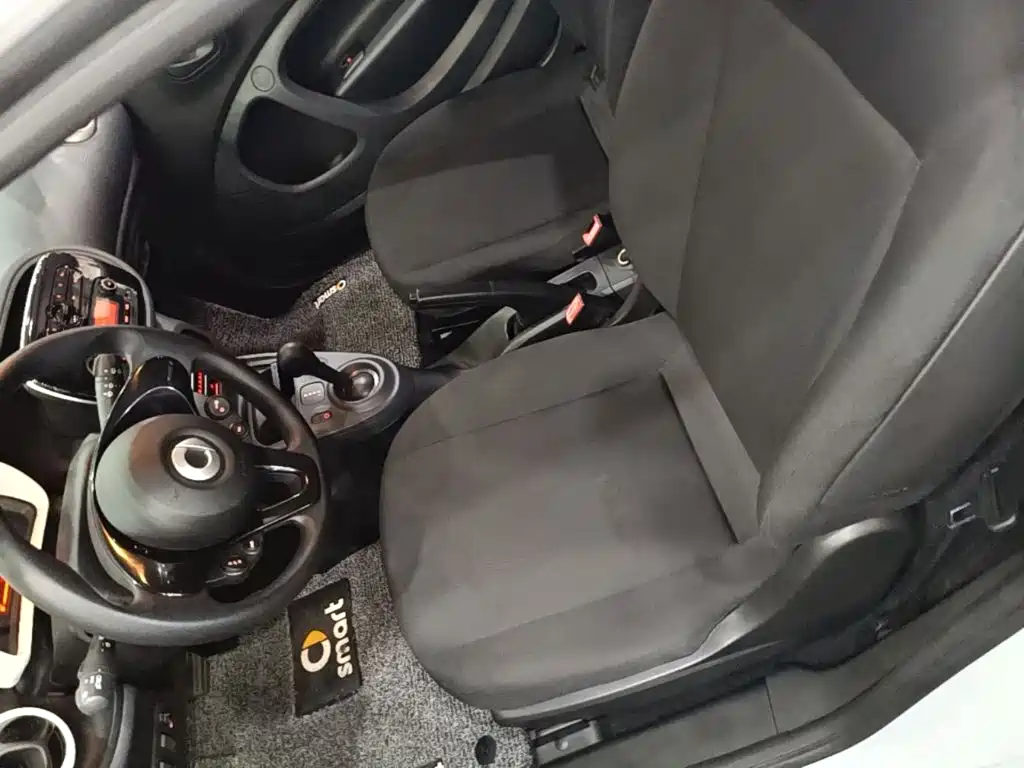 smart fortwo 2018 — фото 17