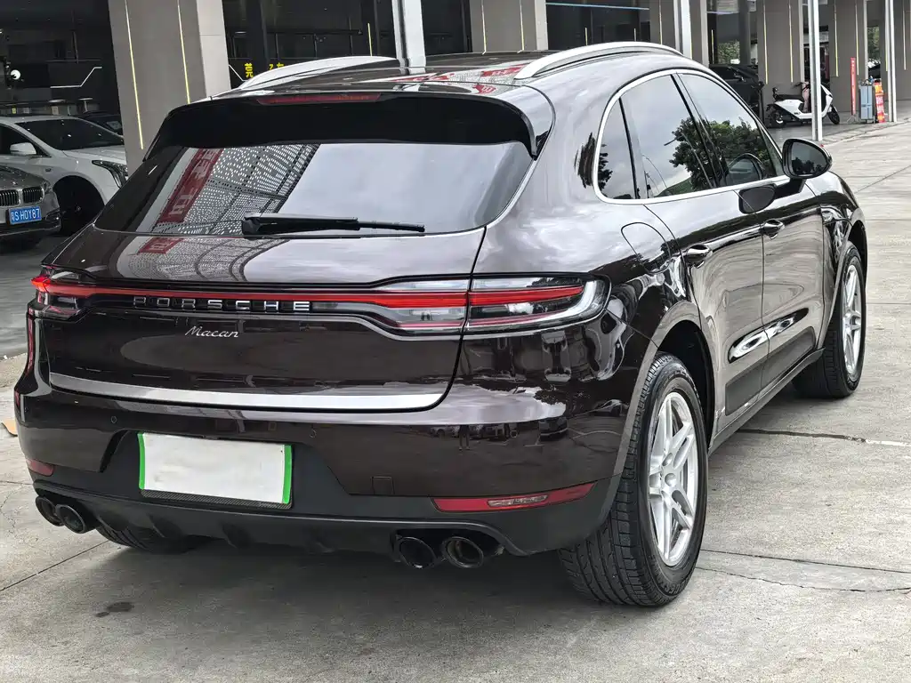 Porsche Macan 2022 — фото 11