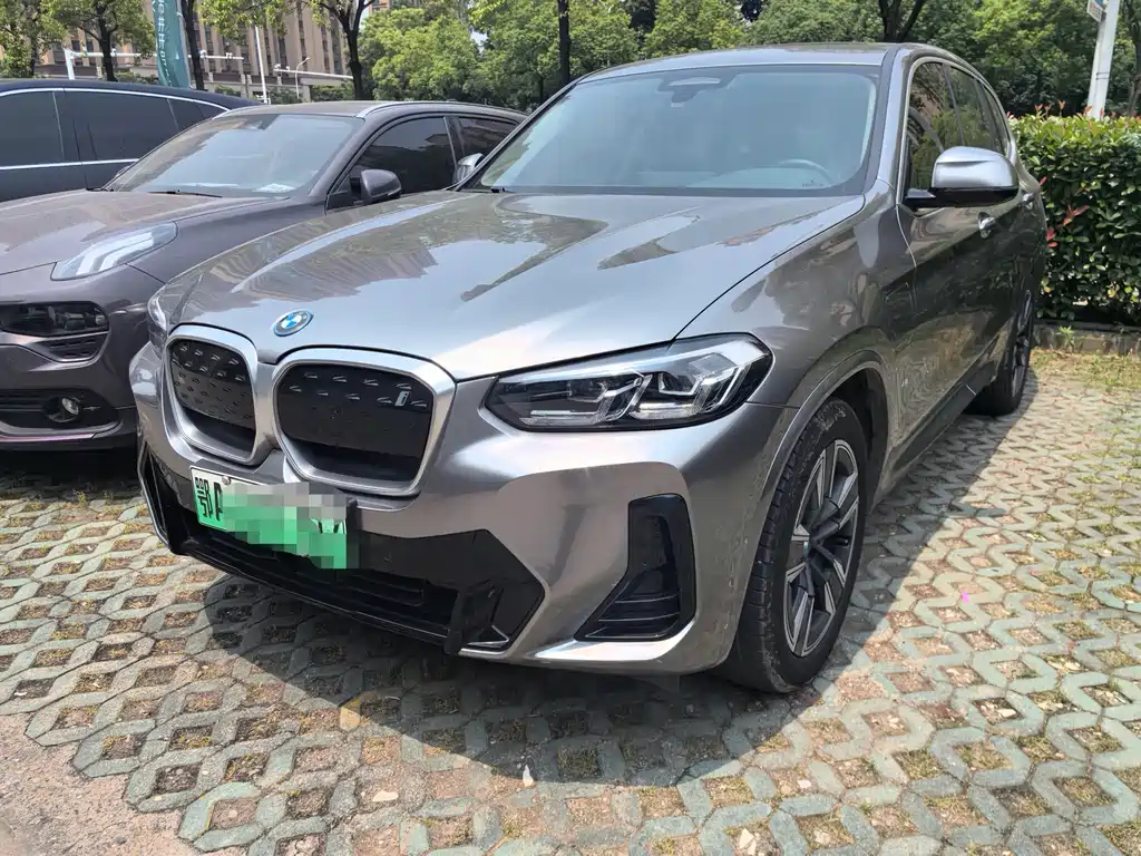 BMW iX3 2023 — фото 1