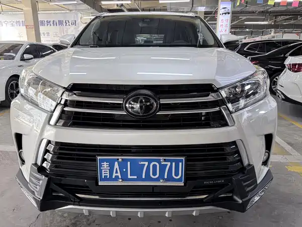 Toyota Highlander 2021