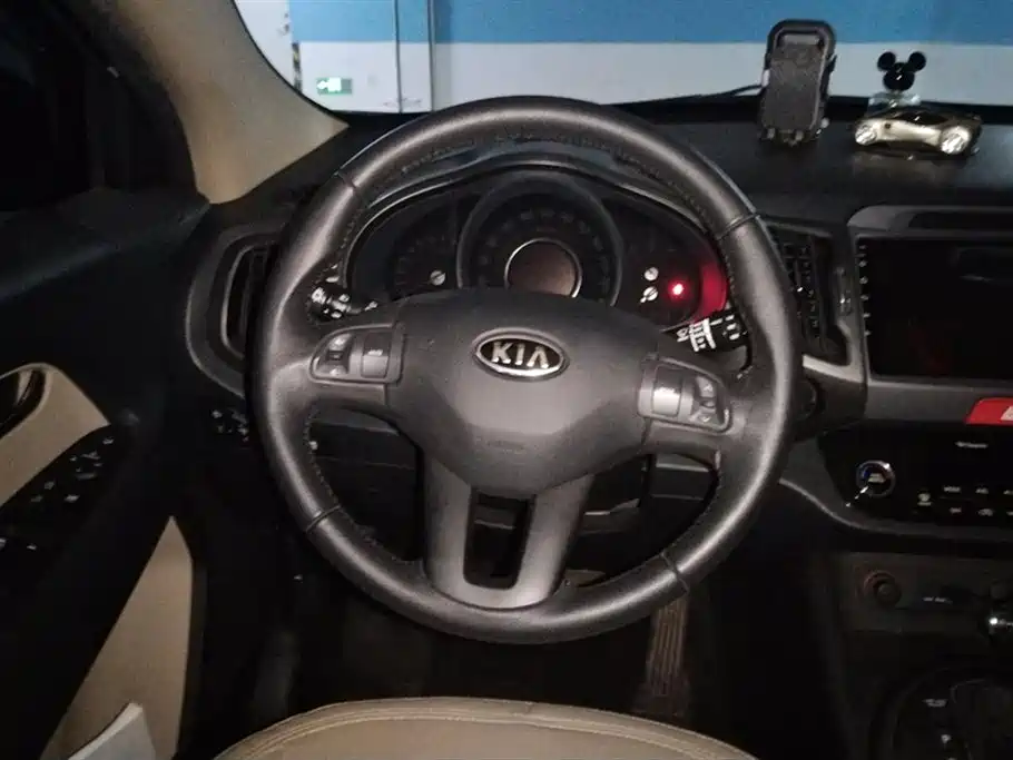 Kia Sportage 2012 — фото 15