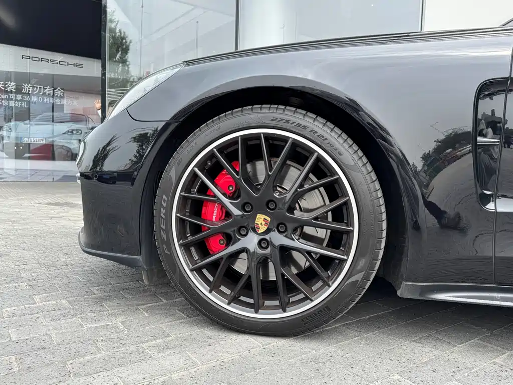 Porsche Panamera 2019 — фото 11