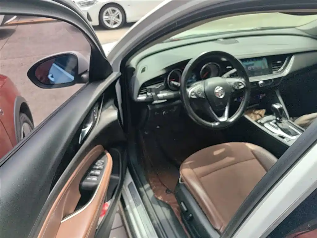 Buick Regal 2019 — фото 16