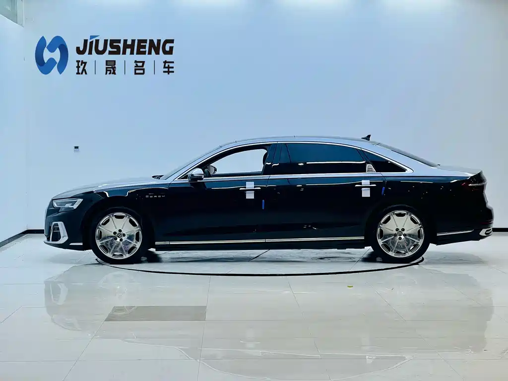 Audi A8 2024