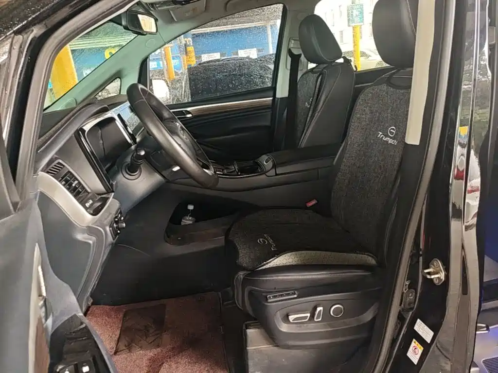 GAC Trumpchi M8 2021 — фото 15