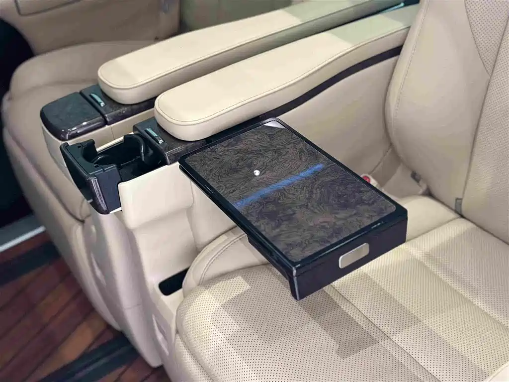 Toyota Vellfire 2022 — фото 27