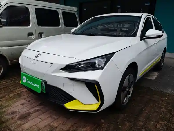 Dongfeng E70 2023