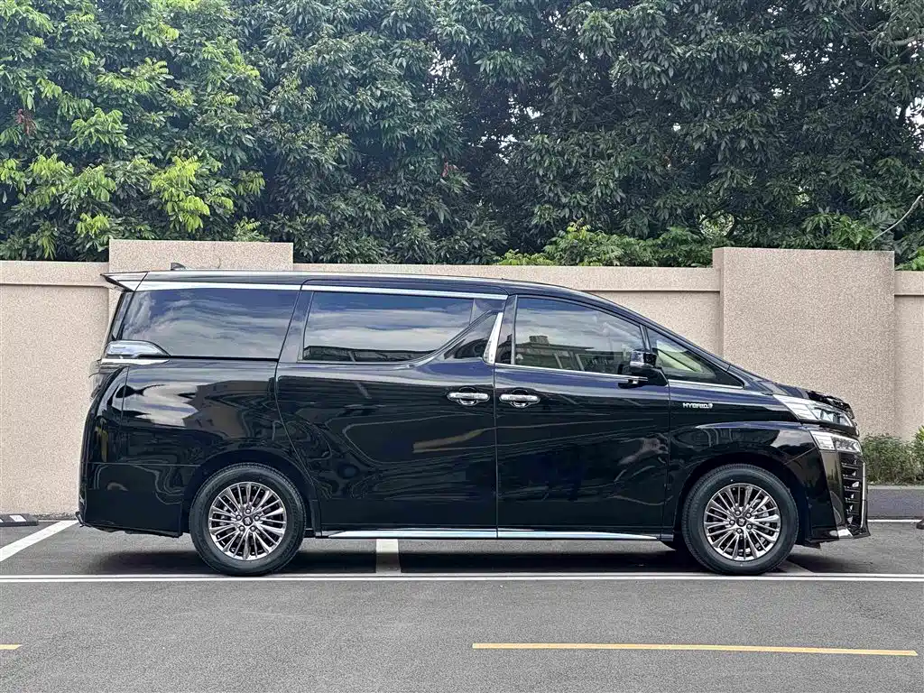 Toyota Vellfire 2022 — фото 53
