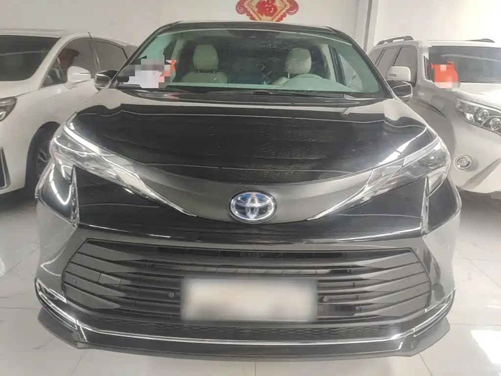 Toyota Sienna 2023