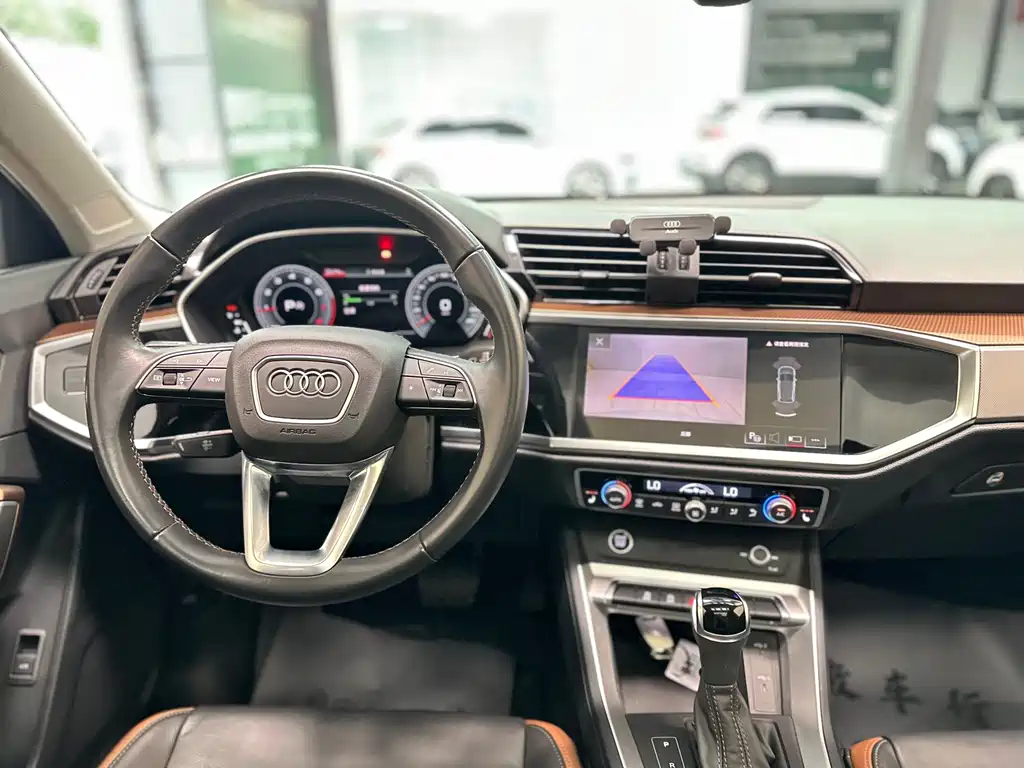 Audi Q3 2023 — фото 21