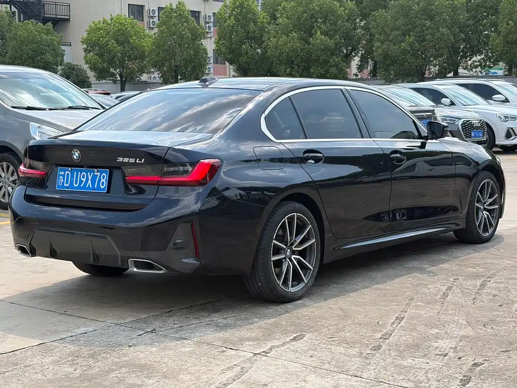 BMW 3 Series 2023