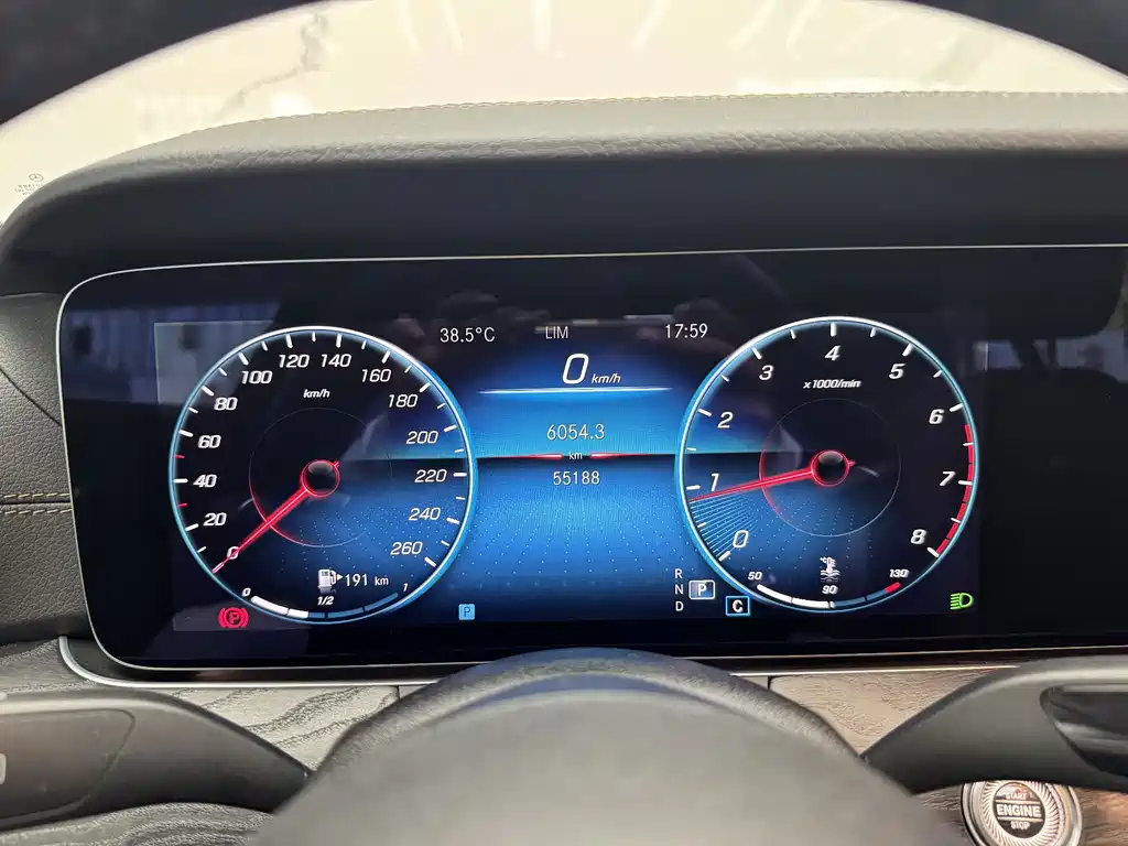 Mercedes-Benz E-Class 2023 — фото 11