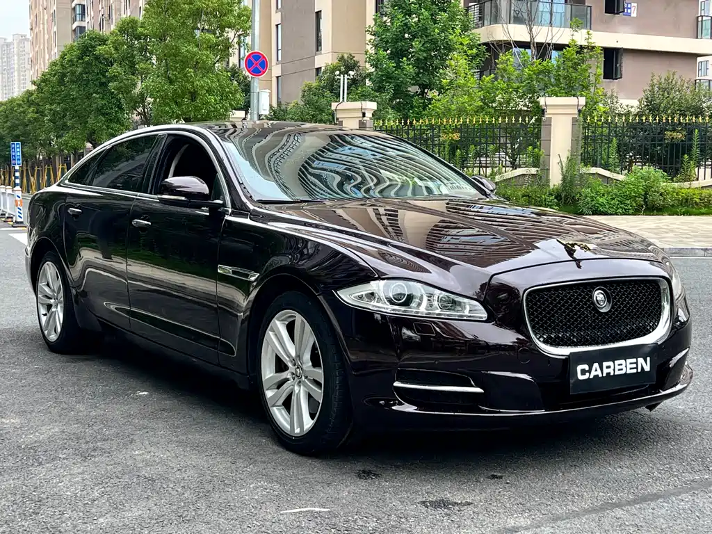 Jaguar XJ 2012 — фото 3
