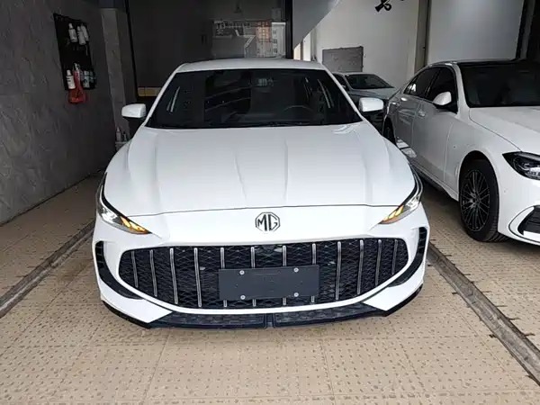 MG MG5 2025