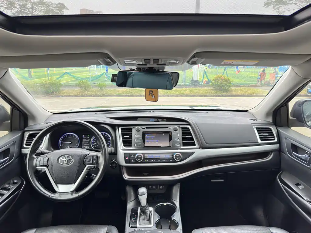 Toyota Highlander 2019 — фото 13