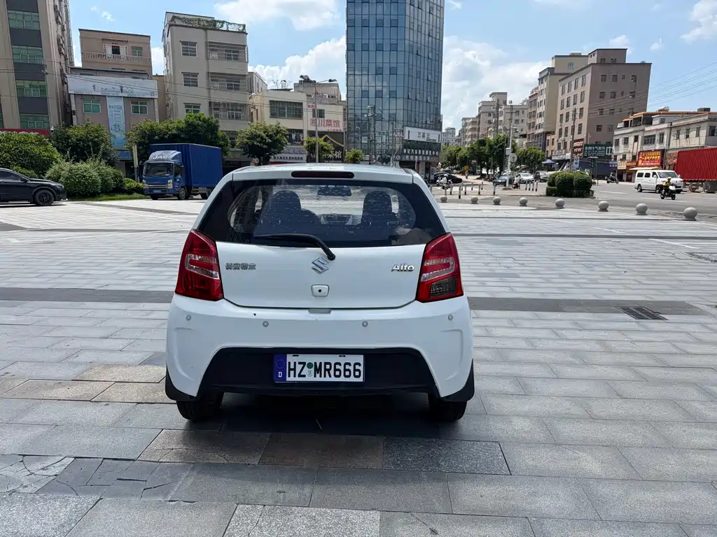 Suzuki Alto 2017 — фото 8