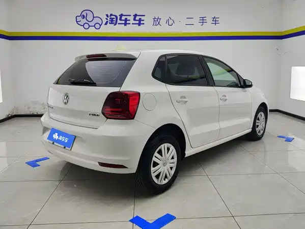 Volkswagen Polo 2015