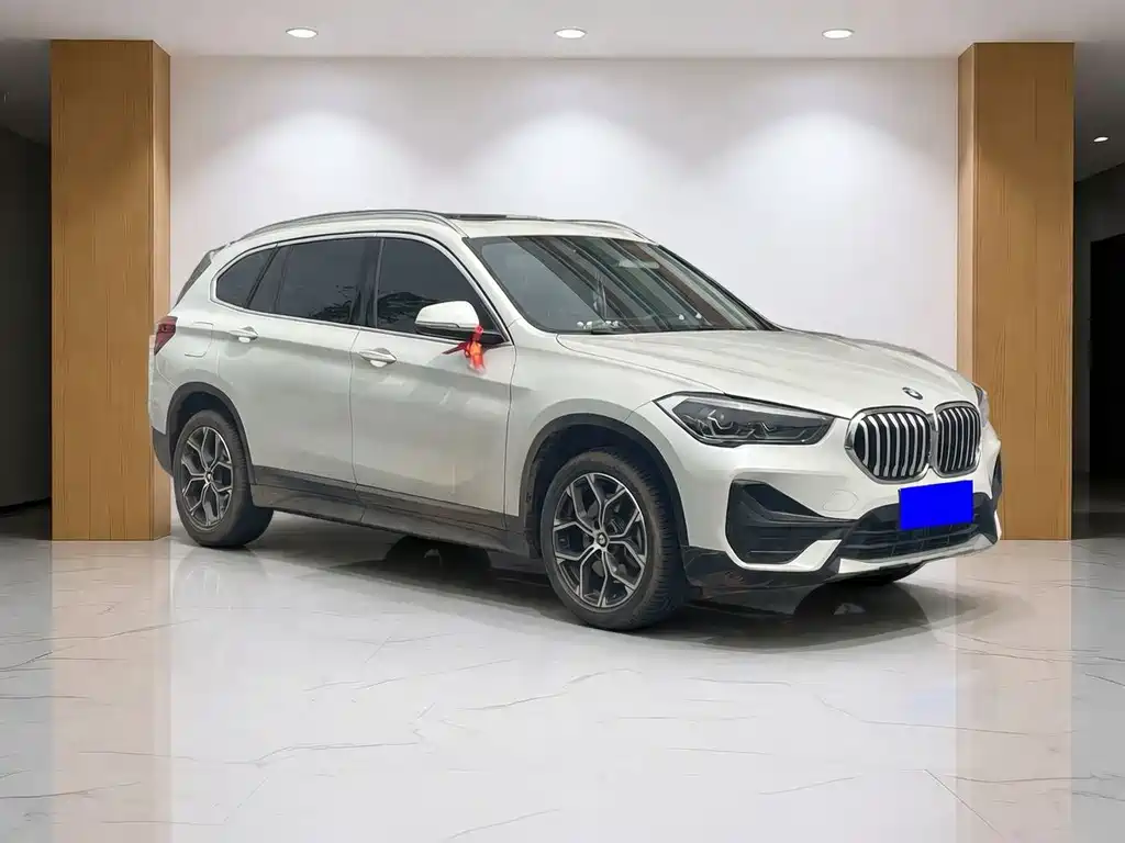 BMW X1 2021 — фото 9