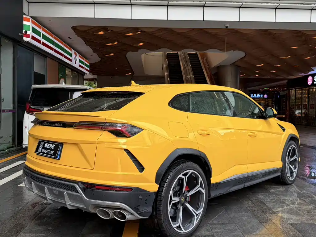 Lamborghini Urus 2021 — фото 3