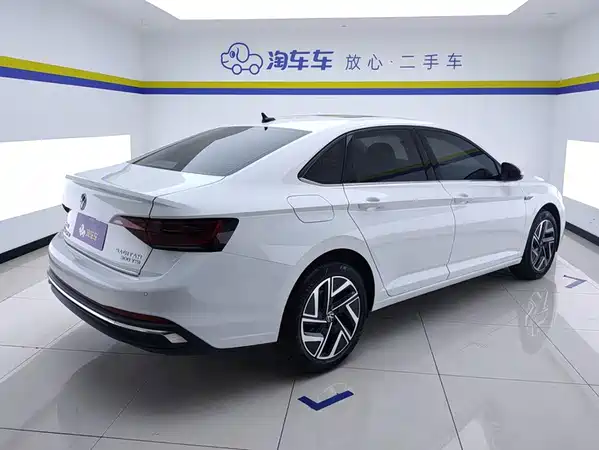 Volkswagen Sagitar 2024
