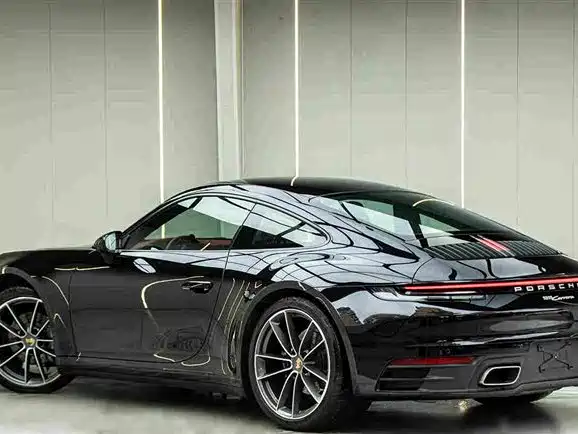 Porsche 911 2024