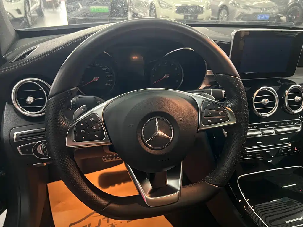 Mercedes-Benz C-Class 2017 — фото 10