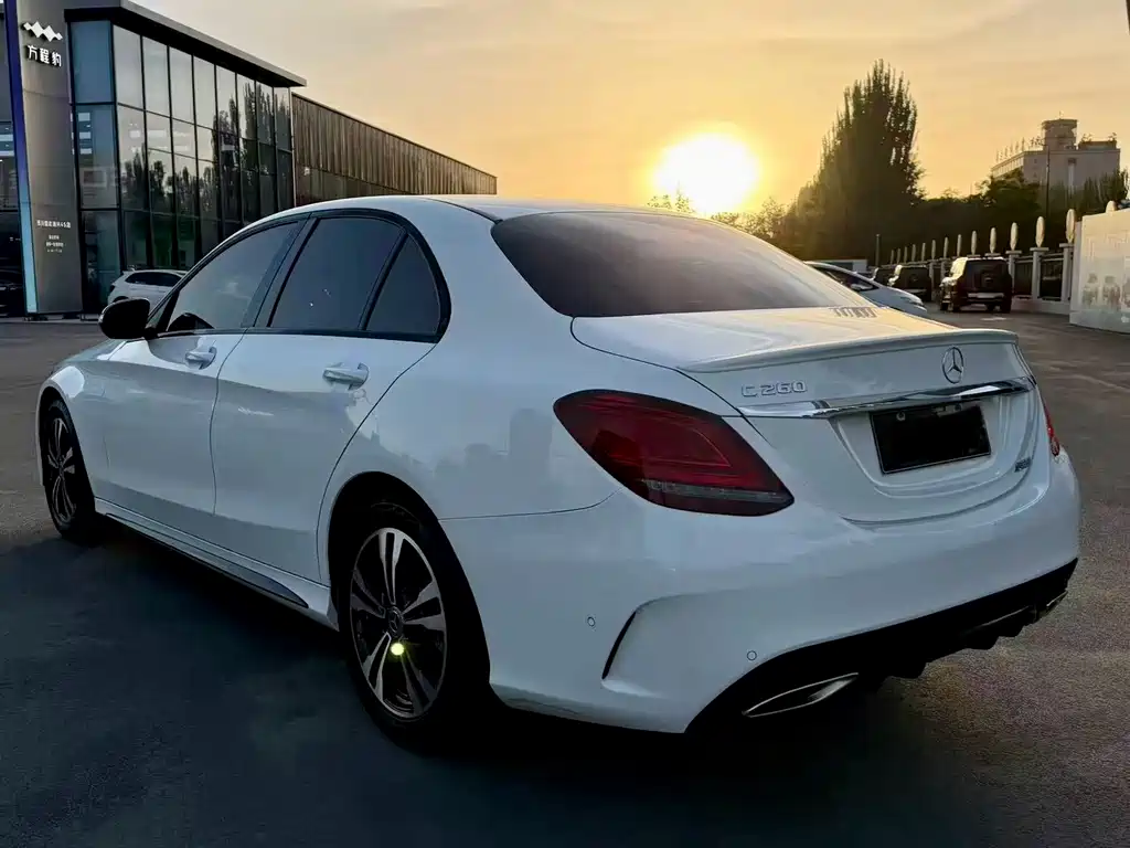 Mercedes-Benz C-Class 2019