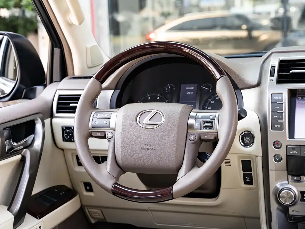 Lexus GX 2013 — фото 15