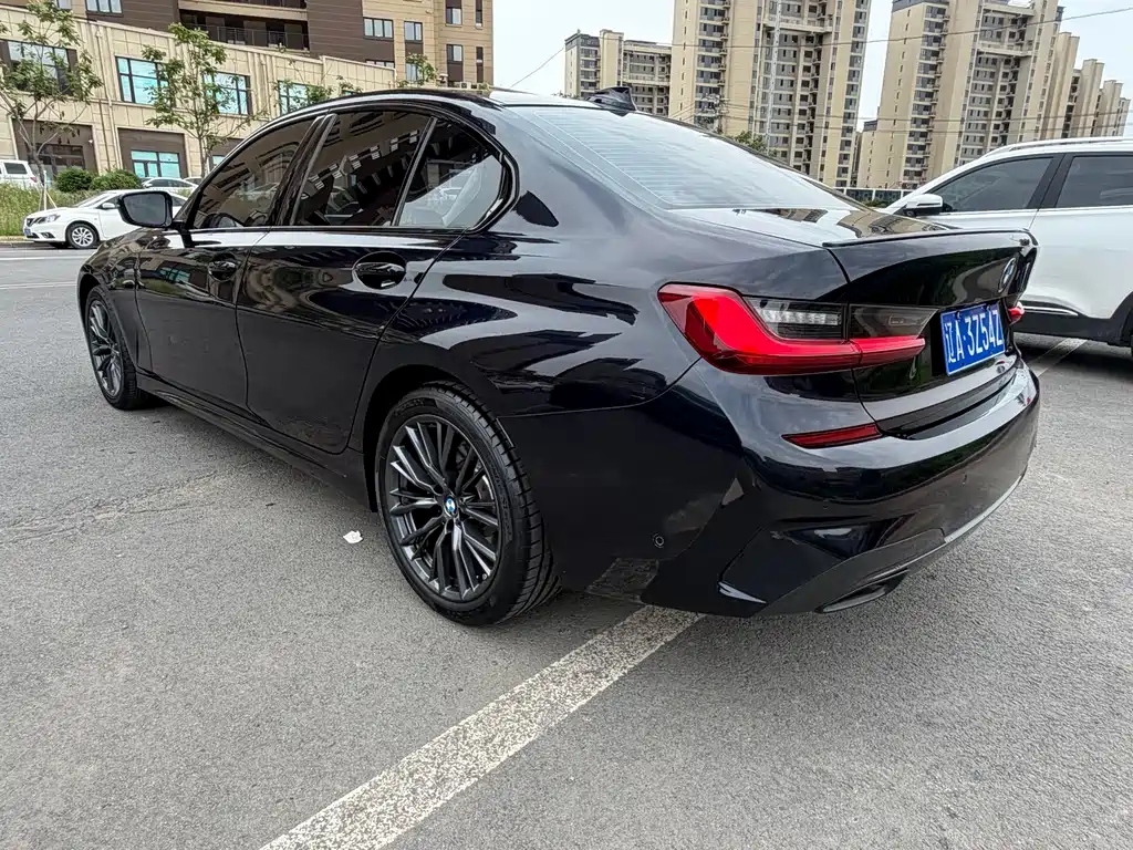 BMW 3 Series 2022