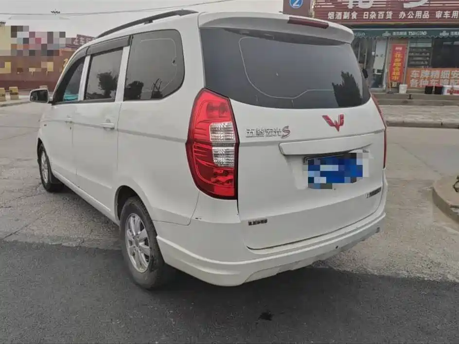 Wuling Hongguang 2018 — фото 8