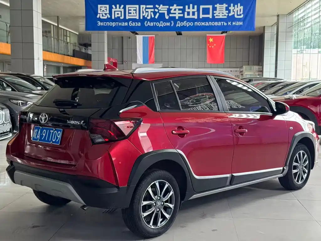 Toyota Yaris L 2022