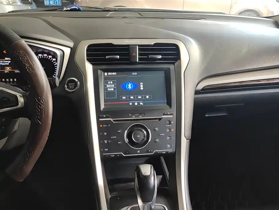 Ford Mondeo 2015 — фото 13