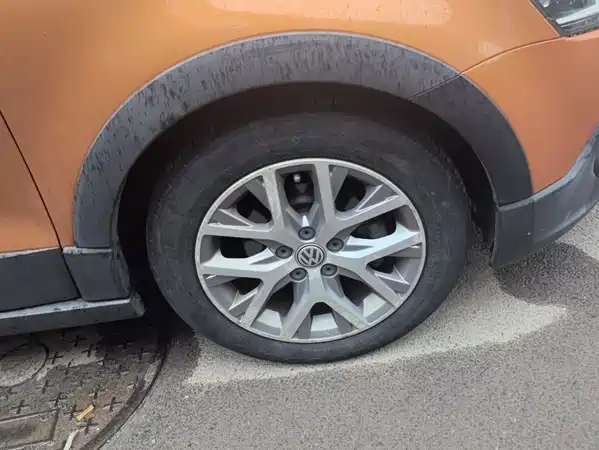 Volkswagen Polo 2015