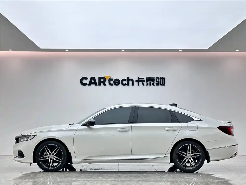 Honda Accord 2022 — фото 2