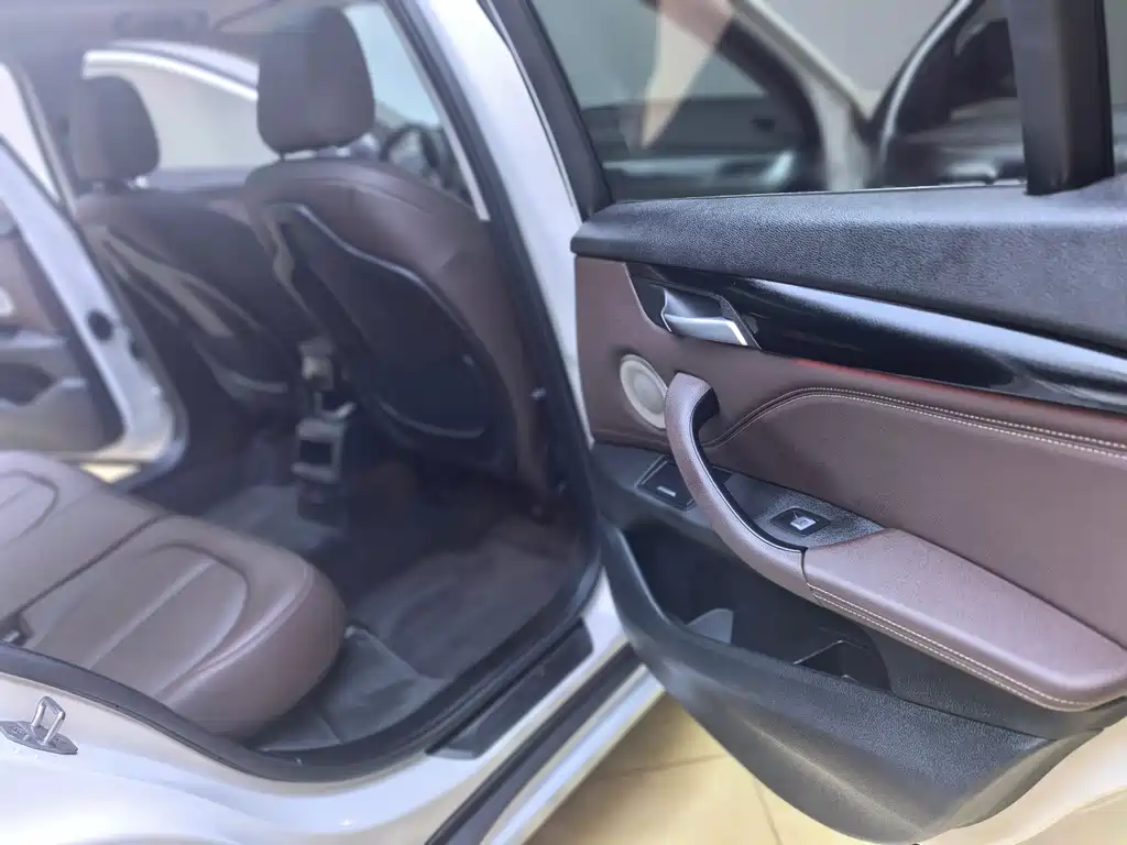 BMW X1 2022 — фото 12