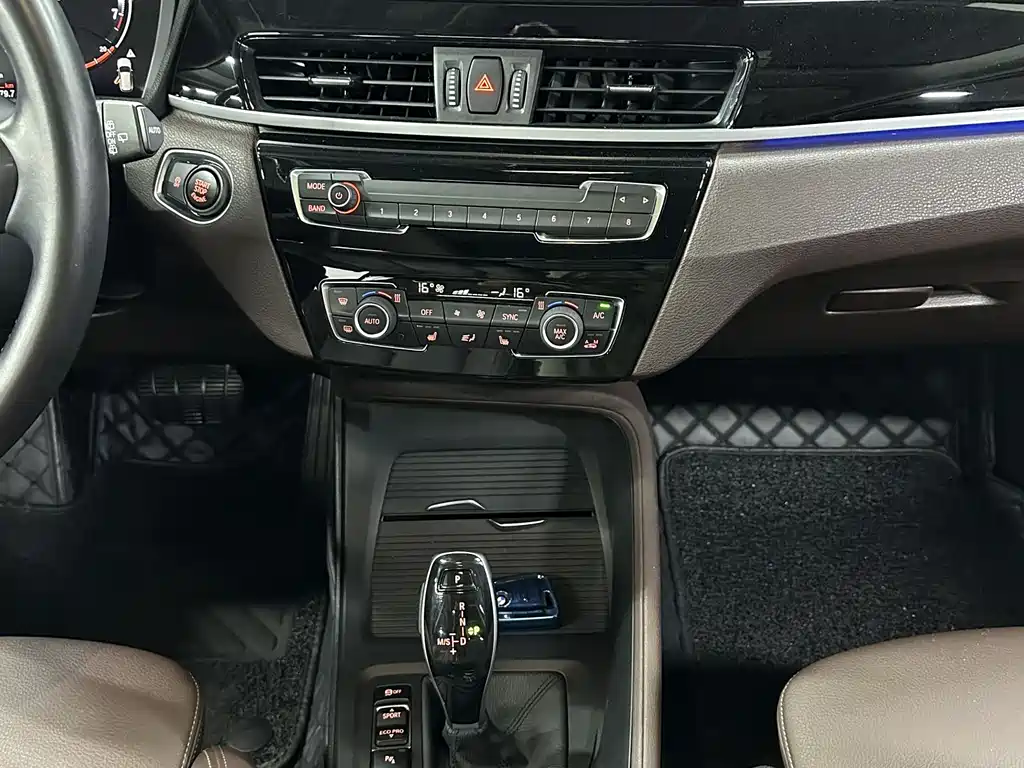 BMW X1 2022 — фото 18